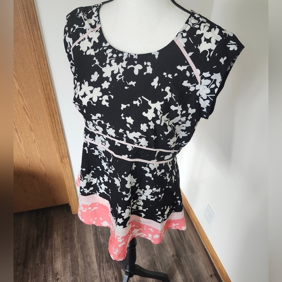 Motherhood Maternity Floral Color Block Shirt - Picture 2 of 4